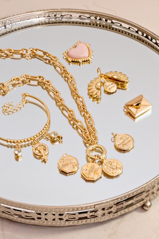 Hoe maak je gouden sieraden schoon?